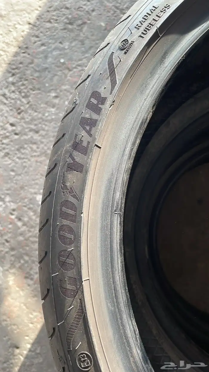 205 40 18 طقم كفرات جودير 2