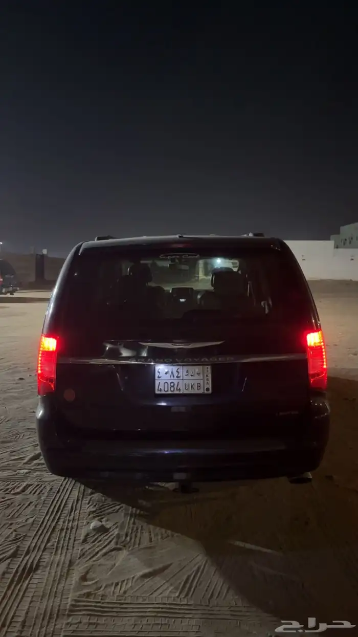 كرايسلر 2011 2