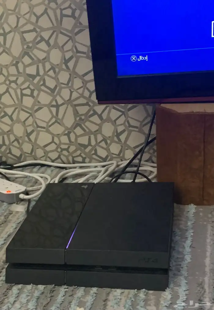 سوني 4 فات مستعمل استعمال حشمه نضيفف جدا لا يشكو من شي 0