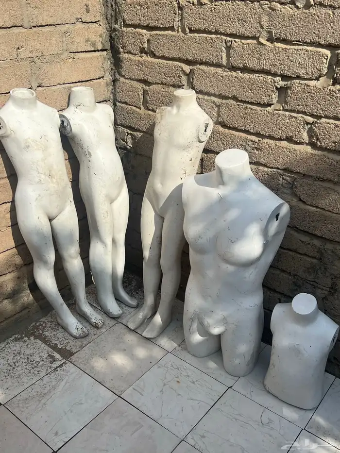 مجسمات ملابس 0