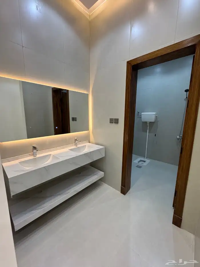 فيلا سكنية دور وثلاث شقق 10
