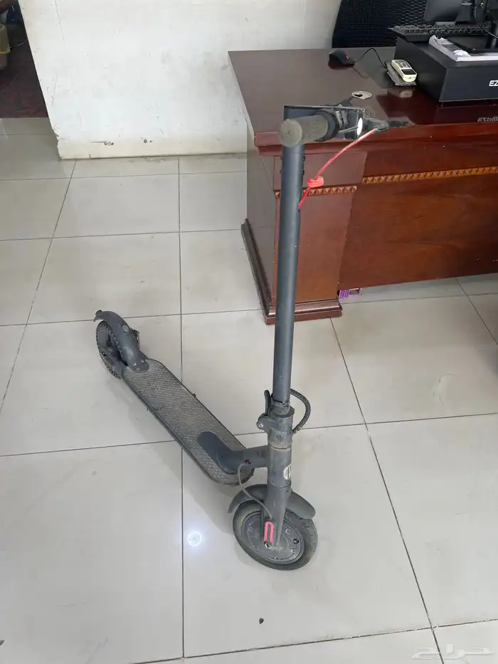 سكوتر كهربائي واقف 0