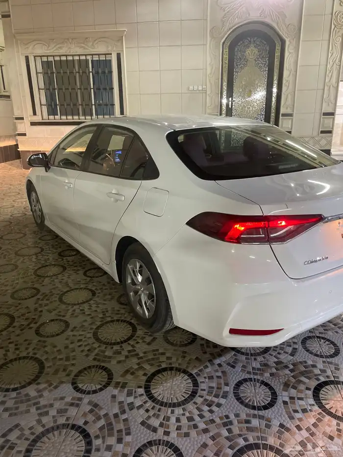 كورولا موديل 2020 بطاقة جمركية نظيف جداا 2