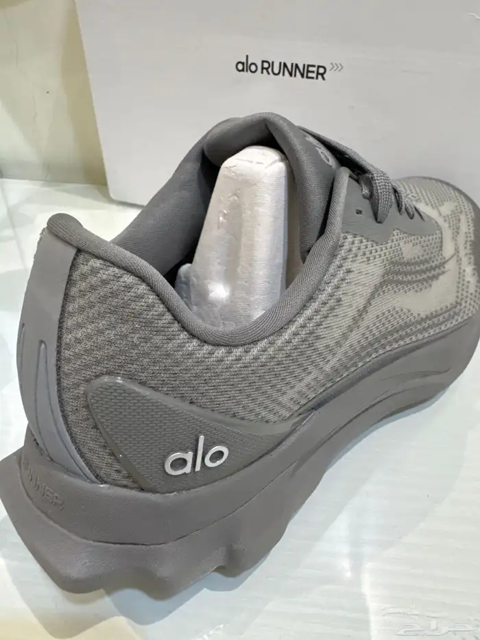 للبيع جزمة الهبه alo RUNNER 4