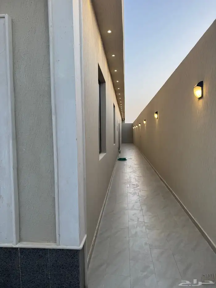 فيلا سكنية دور وثلاث شقق 21