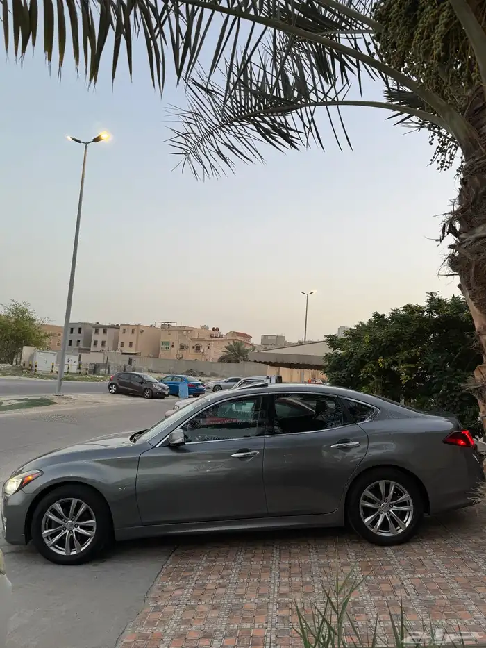 للبيع إنفينيتي 3