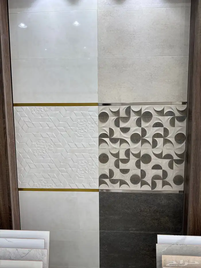 بلاط جدران يوجد جميع المقاسات أسعارنا تبدء من 13 0