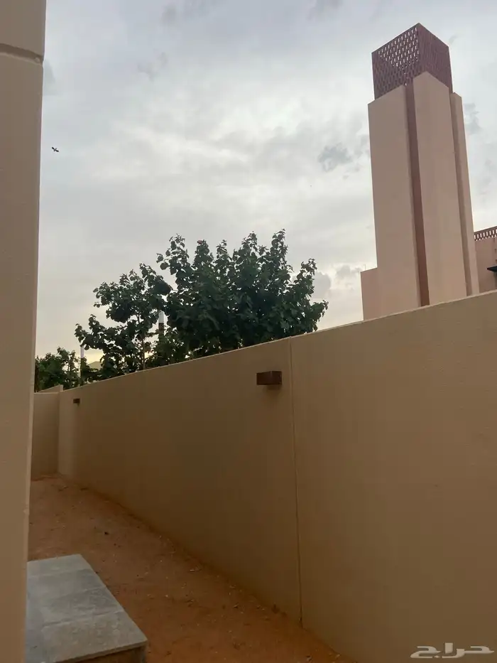 فيلا للإيجار بحي سدرة 20