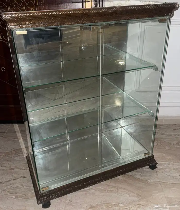 دولاب زجاجي مع مرايتين 0