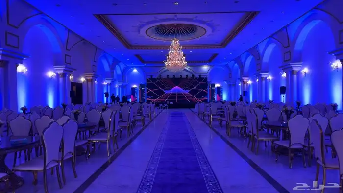 شاشات عملاقه وبيمات اضاءة تراس مسرح شاشات تفاعليه 2