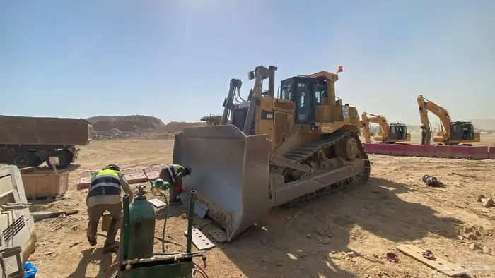 حداد جميع أنواع المعدات الثقيلة 1