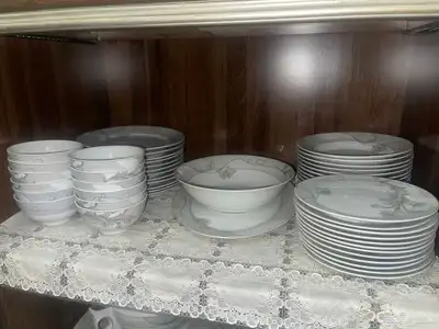 طقم صحون بورسلان 64 قطعة 12 شخص 0