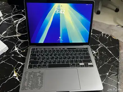 Apple Mac Book Pro same like new 0