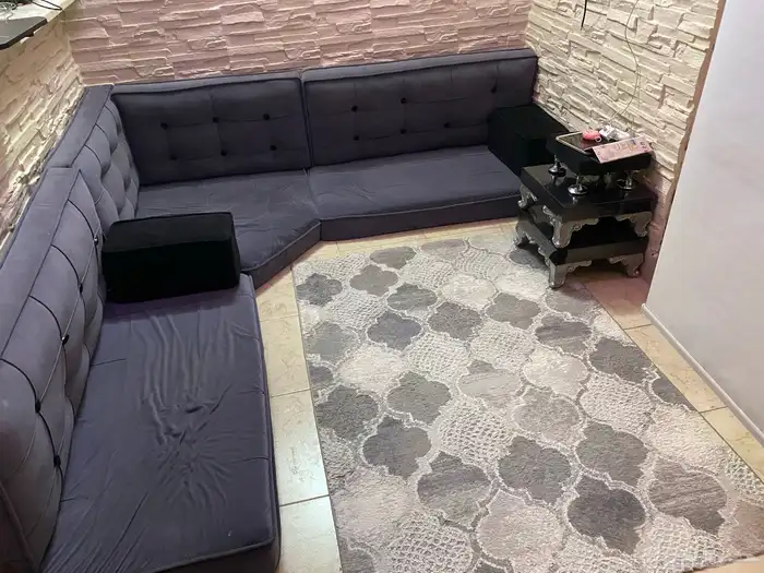 جلسه ارضيه مع ثلاثه طاولات 3