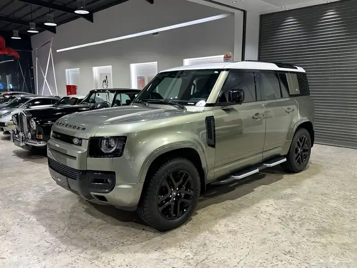 لاند روفر ديفندر HSE 110 V6 موديل 2020 ماشي 180.714 كم وكالة 0