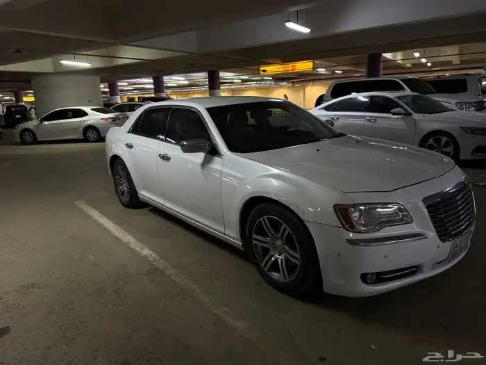 كرايزلر 2013 للبيع v8 himi 1