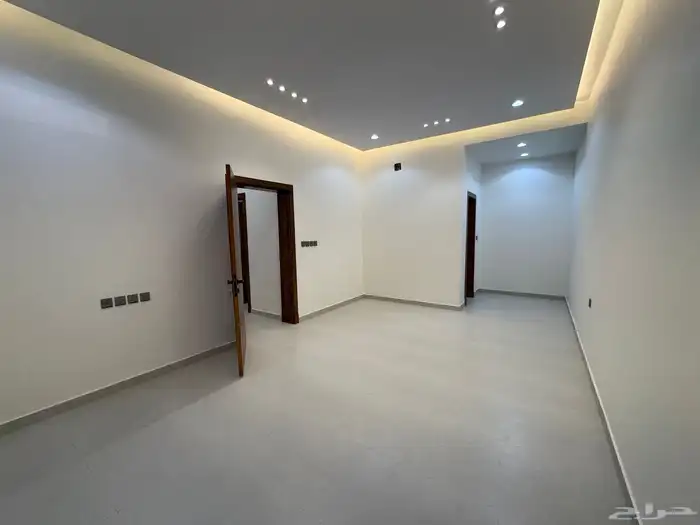 فيلا سكنية دور وثلاث شقق 18
