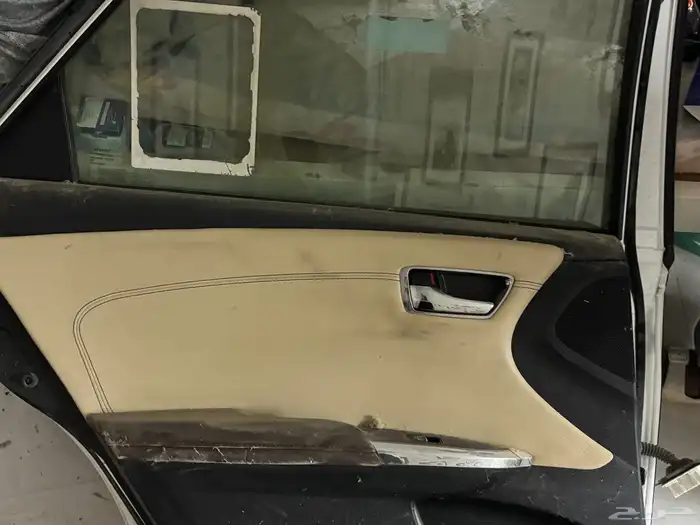 باب سواق وباب خلفي وكالة الديكور فقط قزاز البيع 1
