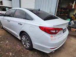 للبيع تنده خلفي فقط هونداي سوناتا 2016 0
