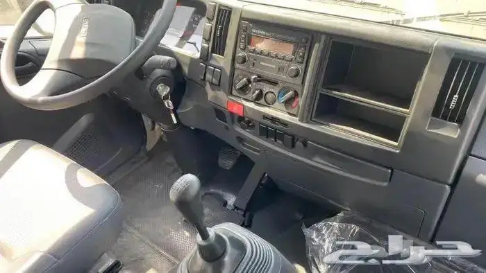 دينه ايسوزو 13 طن وزن اجمالي 18 طن شاسية طويل 7.18م 4