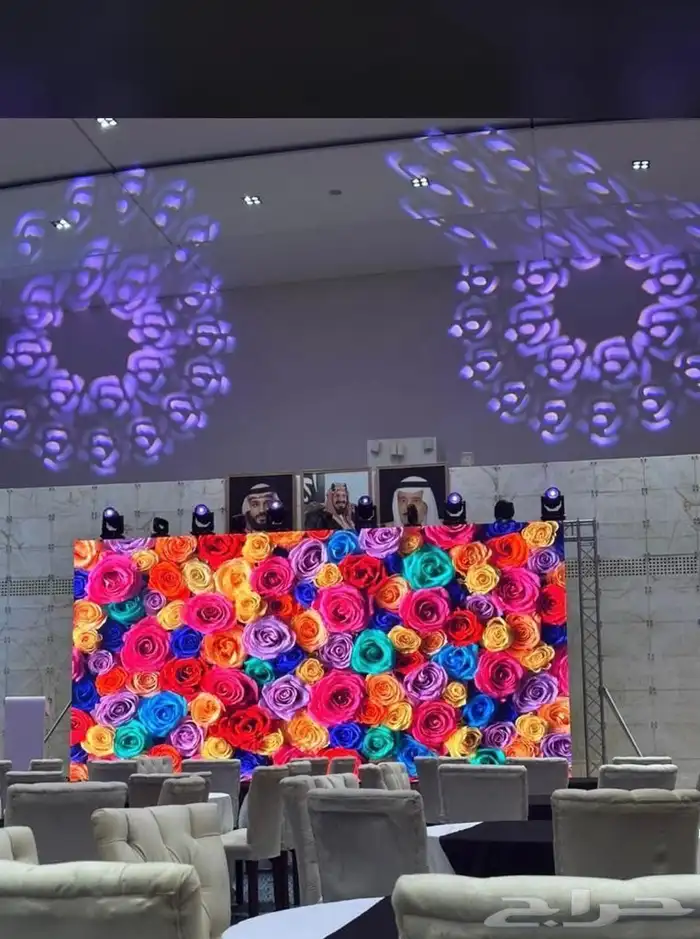 شاشات عملاقه وبيمات اضاءة تراس مسرح شاشات تفاعليه 3