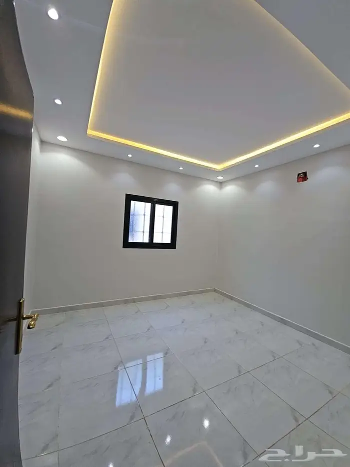 فيلا درج داخلي وشقتين للبيع شرق الرياض مخطط تنال 39