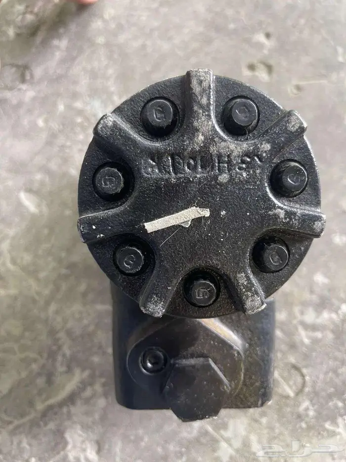 للبيع طرمبة دركسون او بلف دركسون لكماتسو 2