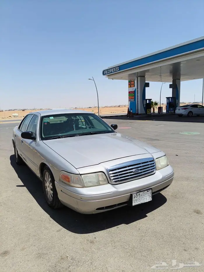 فورد كراون فكتوريا 2004 سوم 14500 0