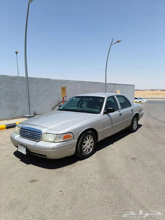 فورد كراون فكتوريا 2004 سوم 14500 9