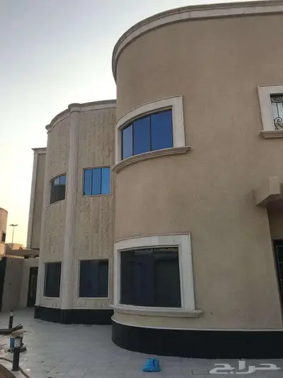 للبيع فيلا بحي السلام 2 بعنيزة 0