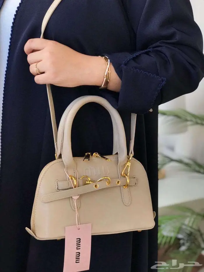 شنط نسائي ميو ميو 0