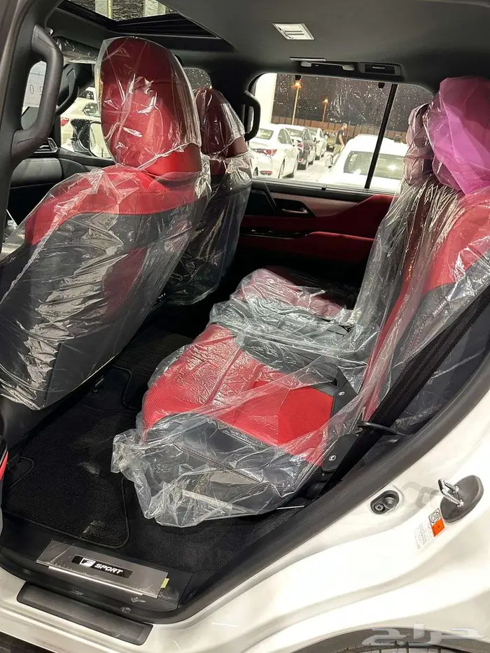 لكزس LX600 اف سبورت 2025 7