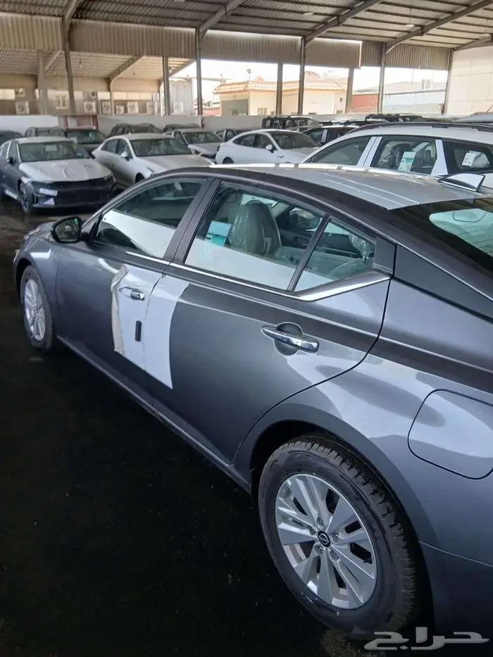 نيسان التيما S موديل 2025 ستاندر 4