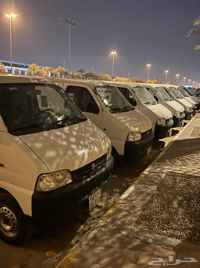 ايجار سوزوكي بضاعة للمطاعم وتوصيل الطرود 1