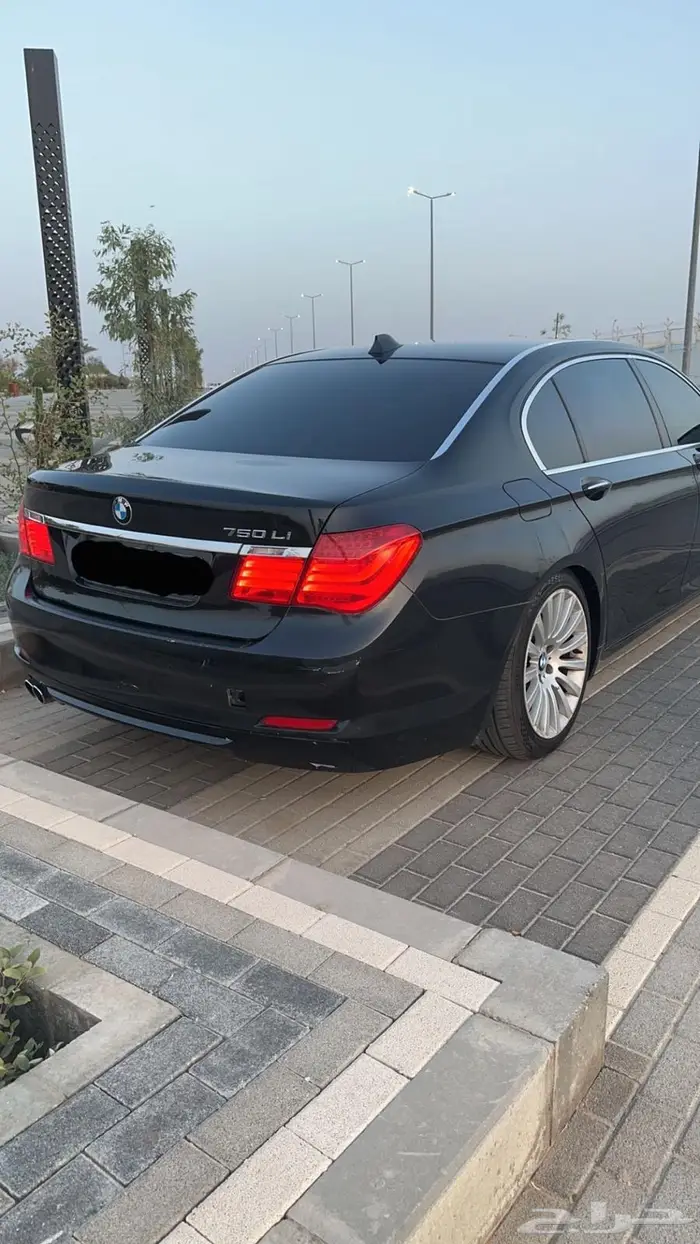 بي ام دبليو 730 الفئة السابعة موديل 2011 9