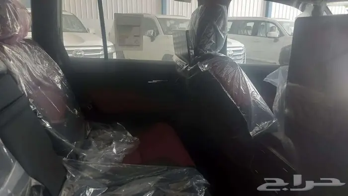 تويوتا لاندكروزر VXR 2025 4