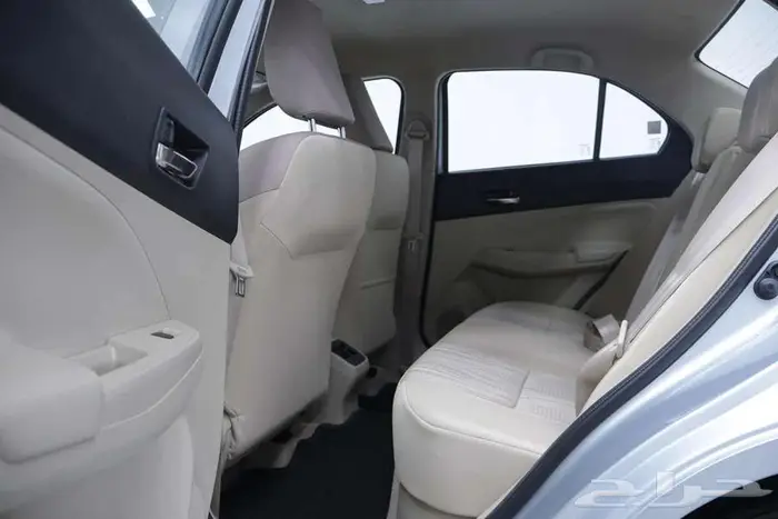 سوزوكي ديزاير ستاندر موديل 2025 عرض للشركات والمؤسسات 7