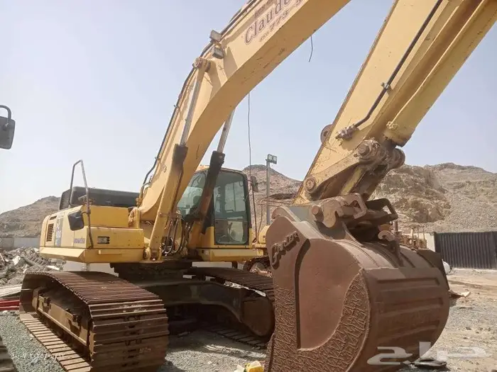 بوكلين كوماتسو  الحالة   ممتاز جدا 1