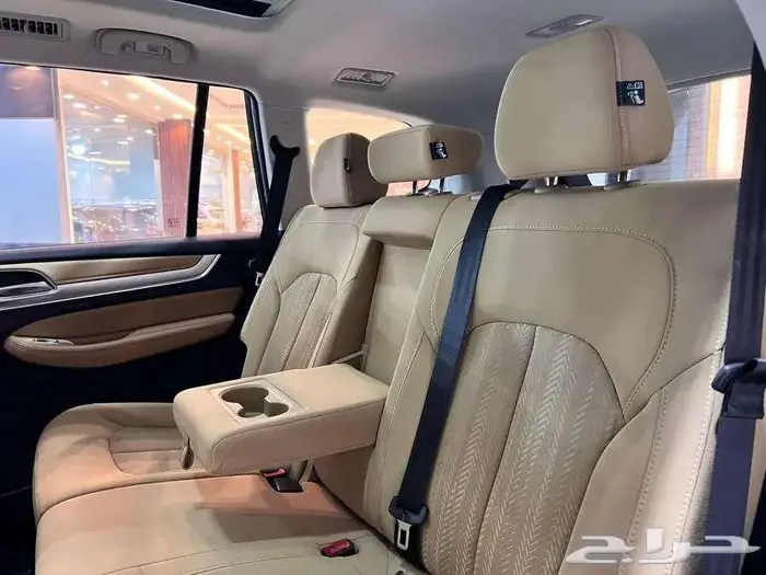 ام جي RX8 موديل 2023 كيشها والا قسطها مع خالد للسيارت 17