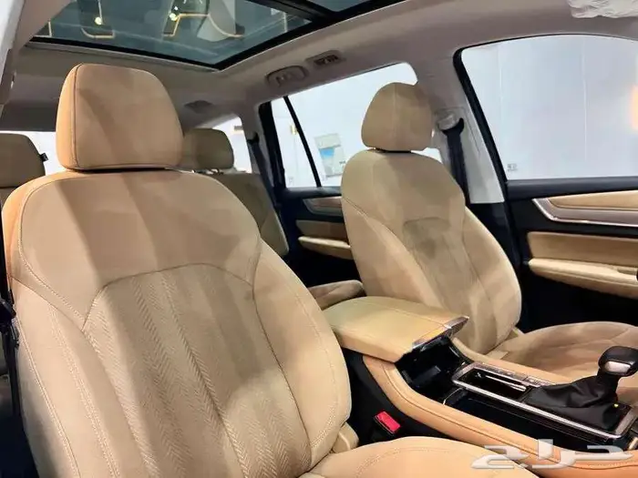 ام جي RX8 موديل 2023 كيشها والا قسطها مع خالد للسيارت 14