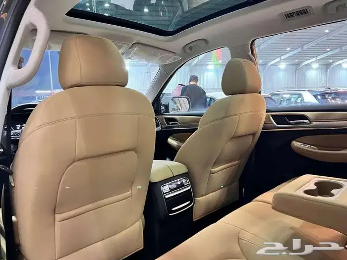 ام جي RX8 موديل 2023 كيشها والا قسطها مع خالد للسيارت 9