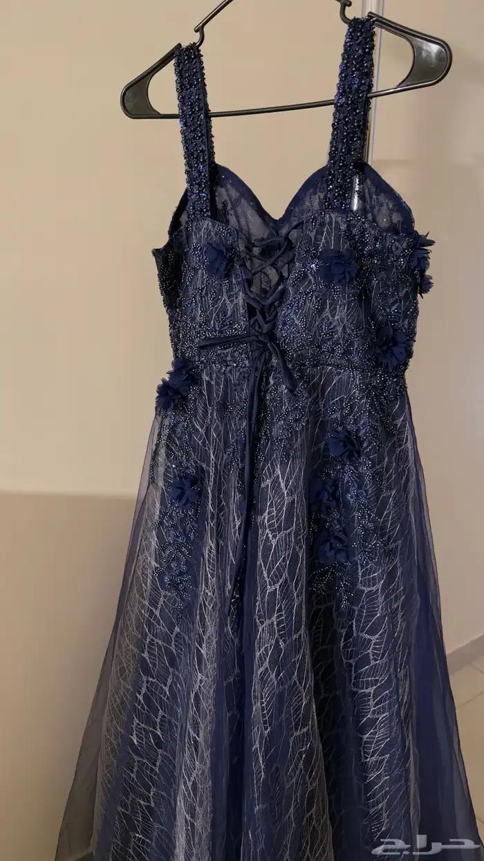 فستان للبيع غير ملبوس جديد 2