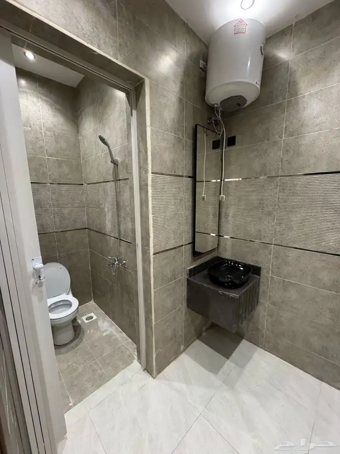 شقق علويه بأسعار مناسبة مخطط النرجس 19