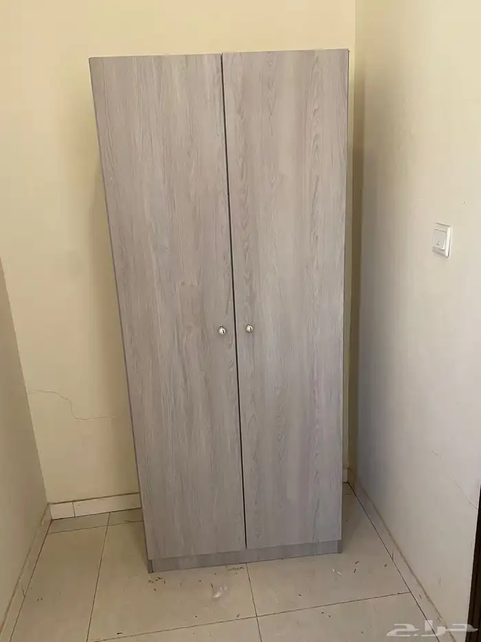 يتوفر عندنا دواليب خشب نوعيات ممتازة وبأسعار مناسبه 4