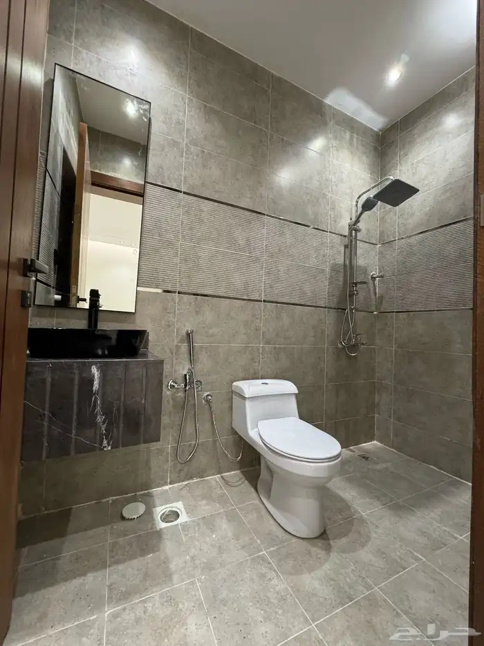 شقق علويه بأسعار مناسبة مخطط النرجس 29