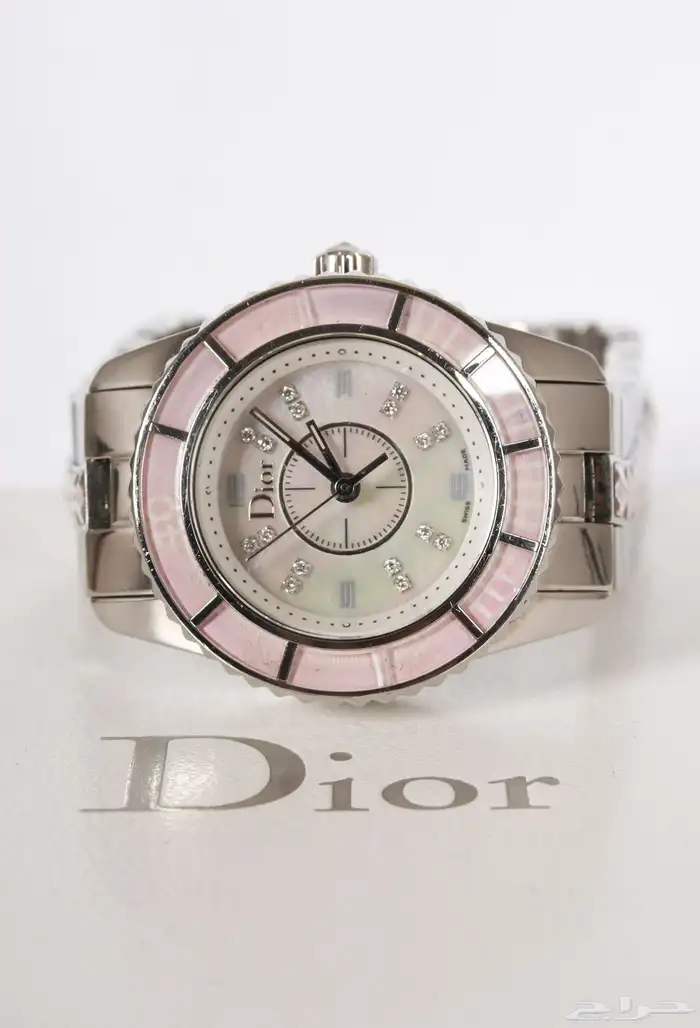 ساعة نسائية الماركة Dior 3