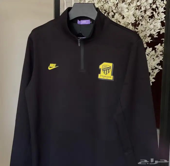 سويتر الاتحاد لون اسود بفتحة اصبع للبيع 0