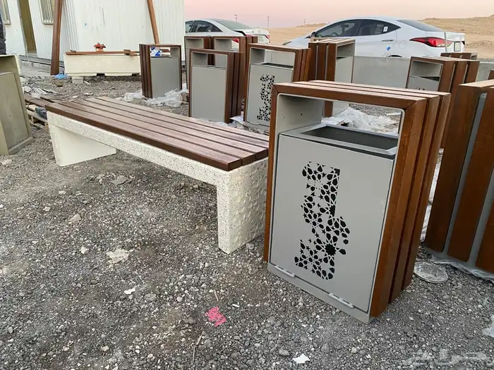 كراسي خرسانية جلسات حدائق مصدات تجميلية حويات نفيات 38