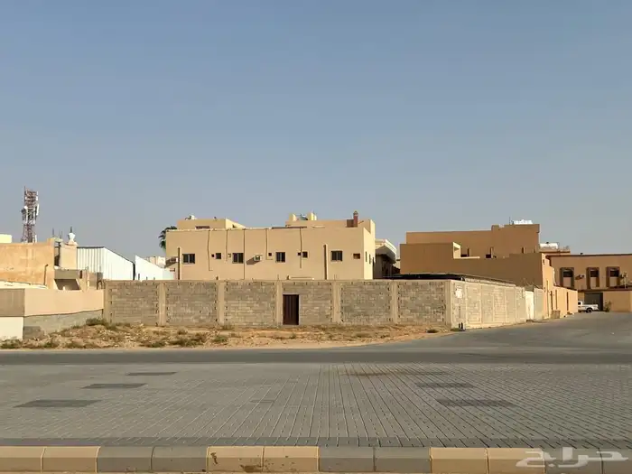 للبيع ارض زاويه سكنيه بحي النقع موقع مميز قريب للشارع العام 0