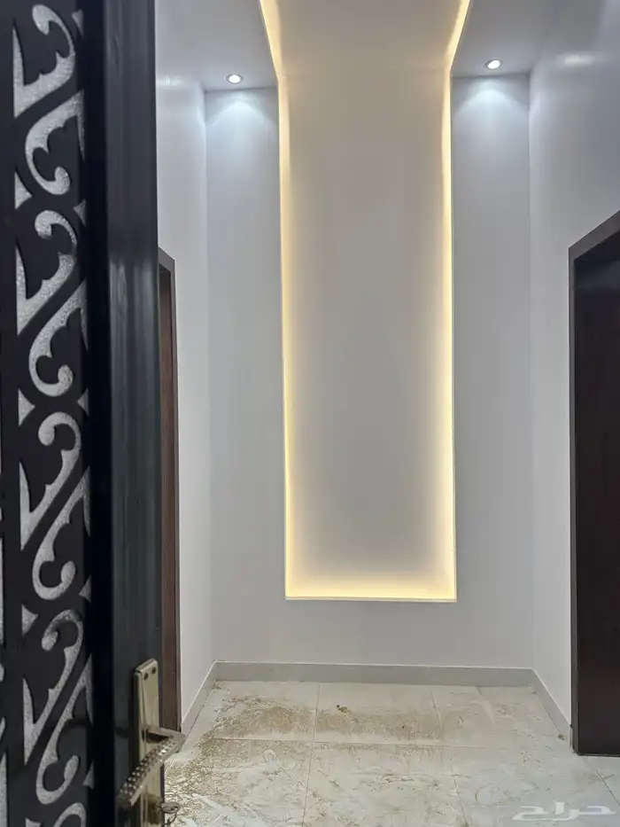دور وملحق علوي للبيع في الوادي 4